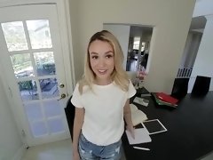 Your Boner Distracts Khloe Kingsley From Studying