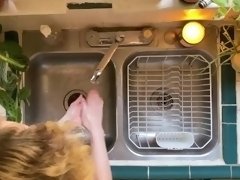 BLONDE LESBIAN WASHES HER HANDS LIKE THE GOOD GIRL SHE IS - SEXXXY TIME