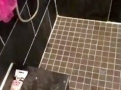 Piss explosion in the shower for a friend